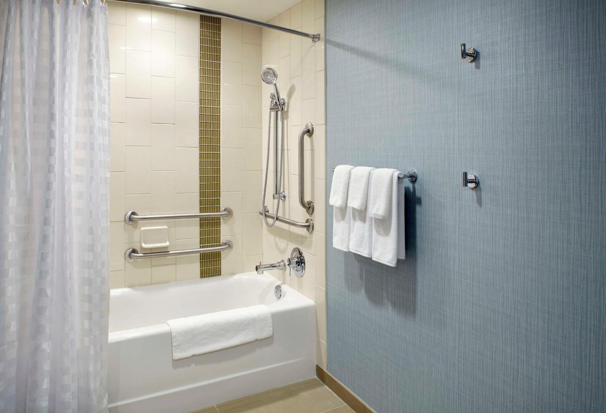 Hyatt Place Cleveland/Lyndhurst/Legacy Village Zewnętrze zdjęcie
